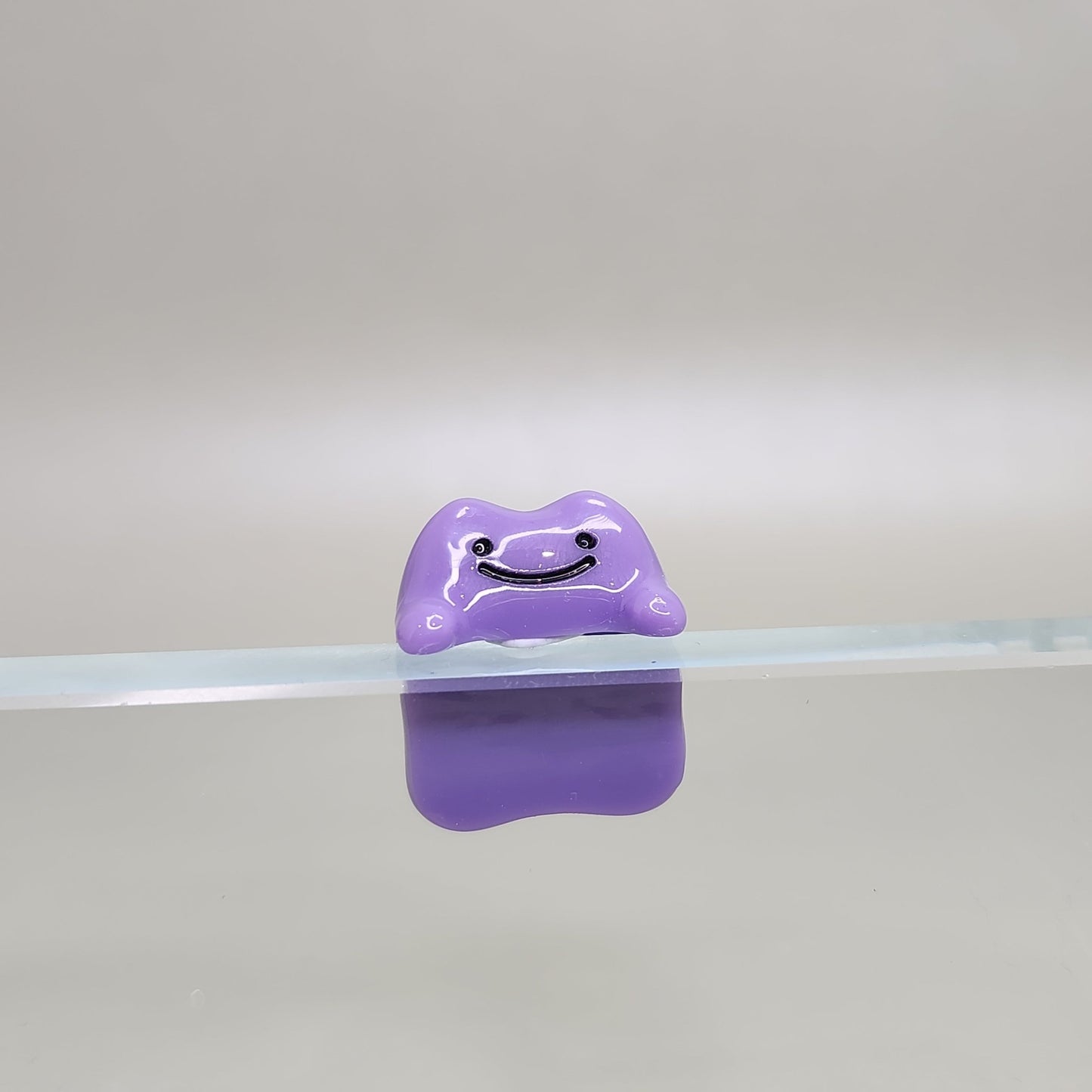 Ditto Peeker / Hipper charm