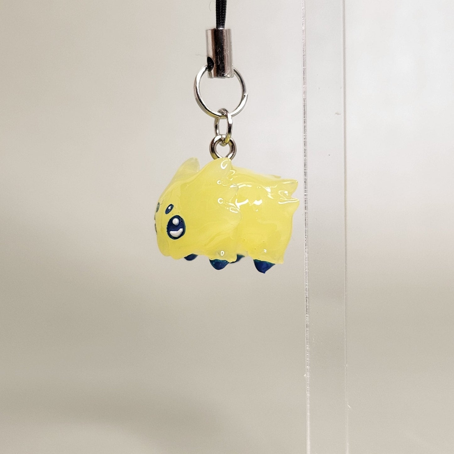Joltik charm