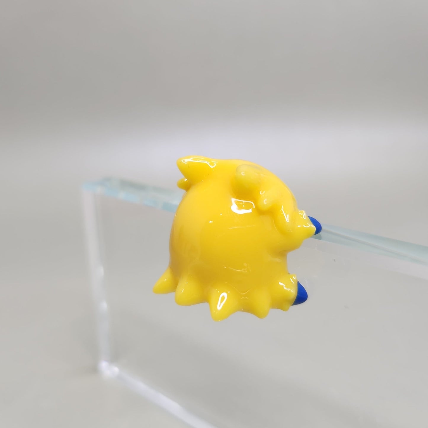 Joltik Peeker / Hipper charm