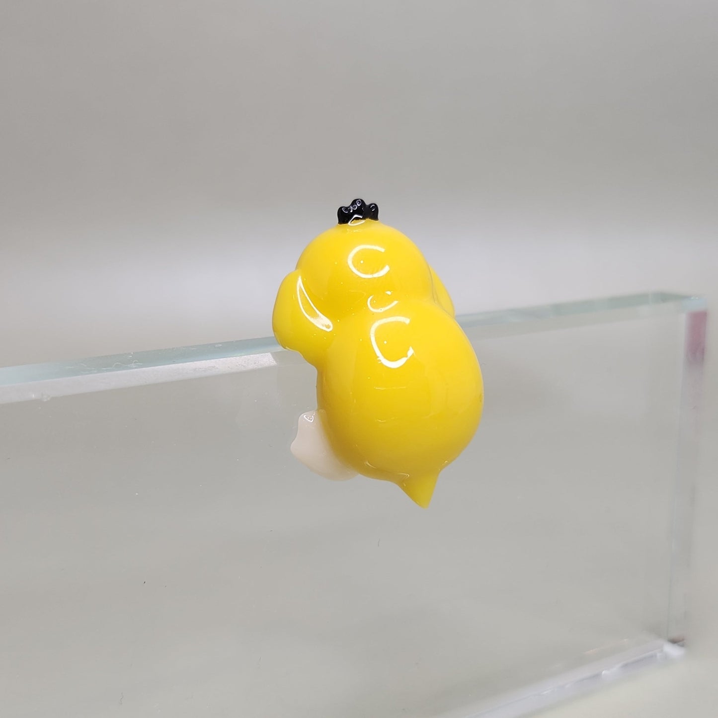 Psyduck Peeker / Hipper charm