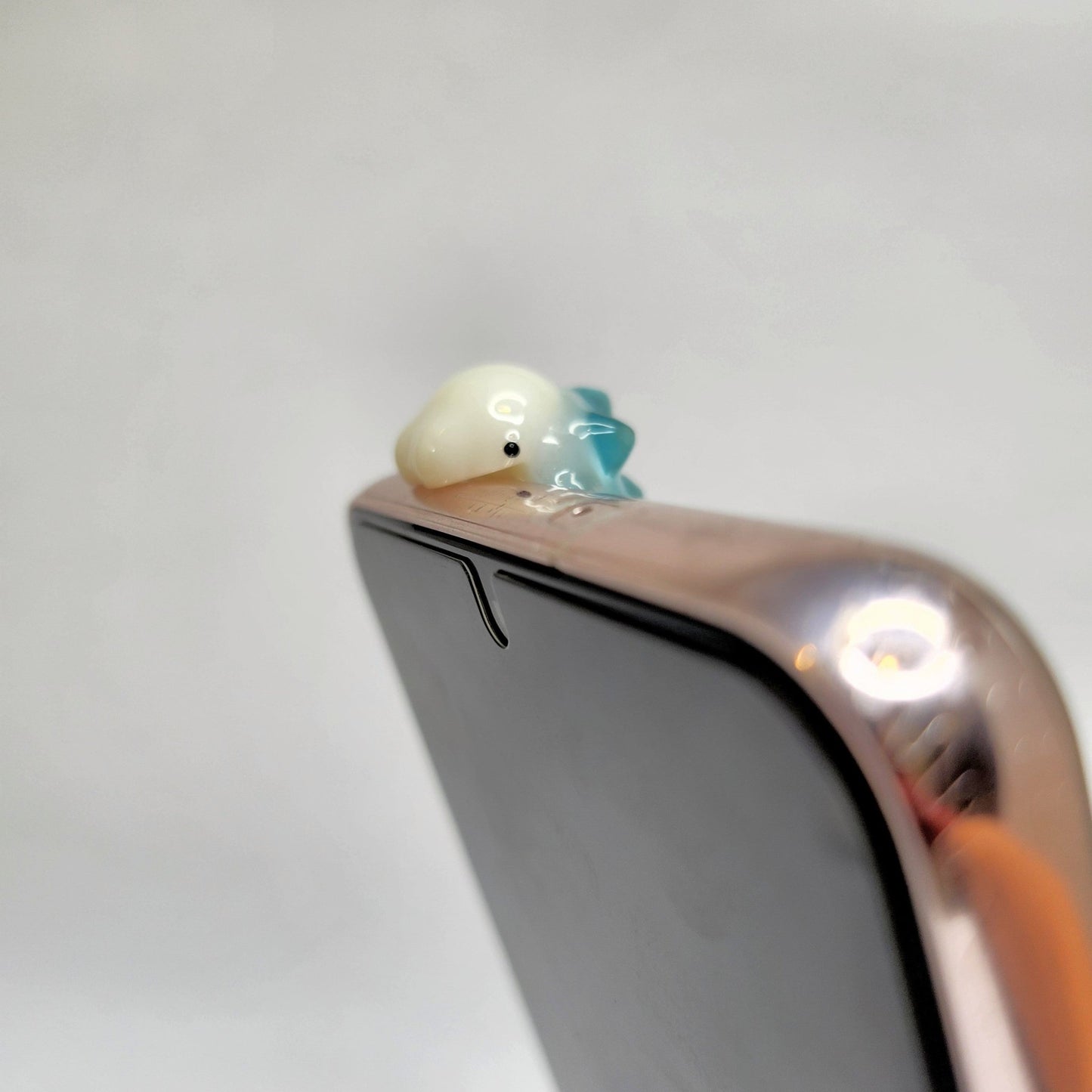 Snom Peeker / Hipper charm