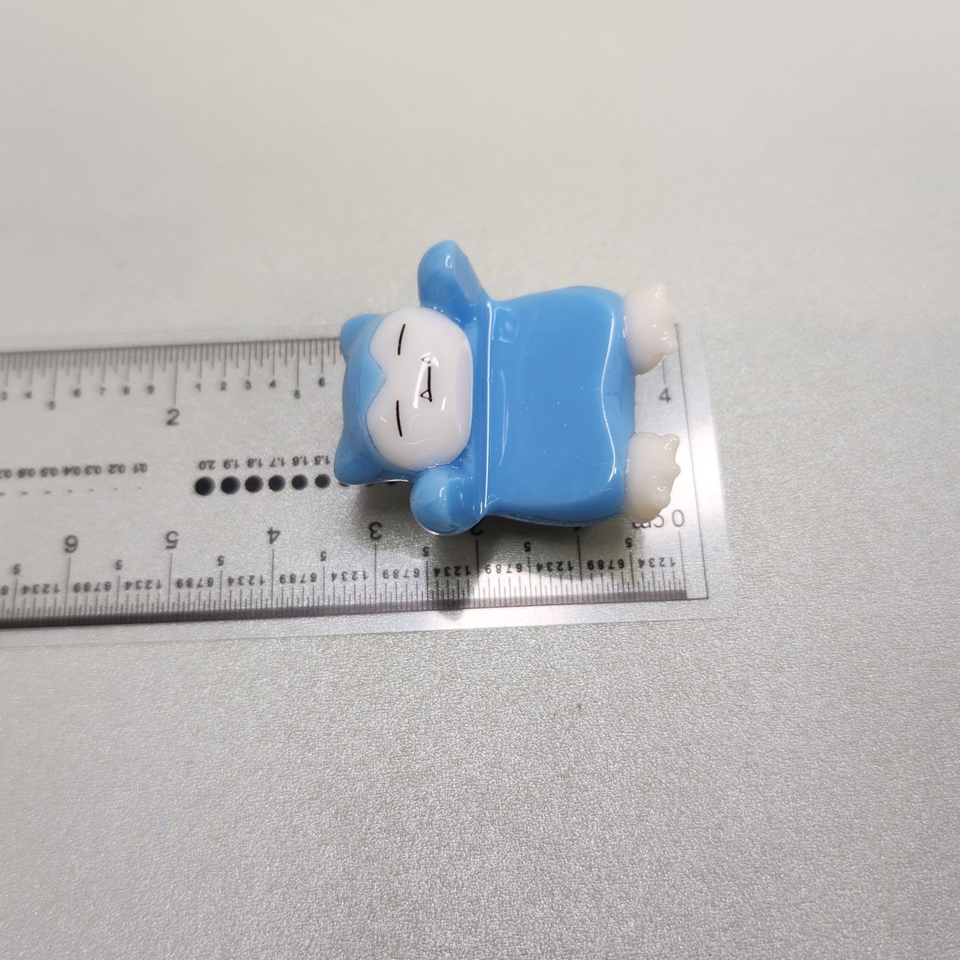 Snorlax Peeker / Hipper charm