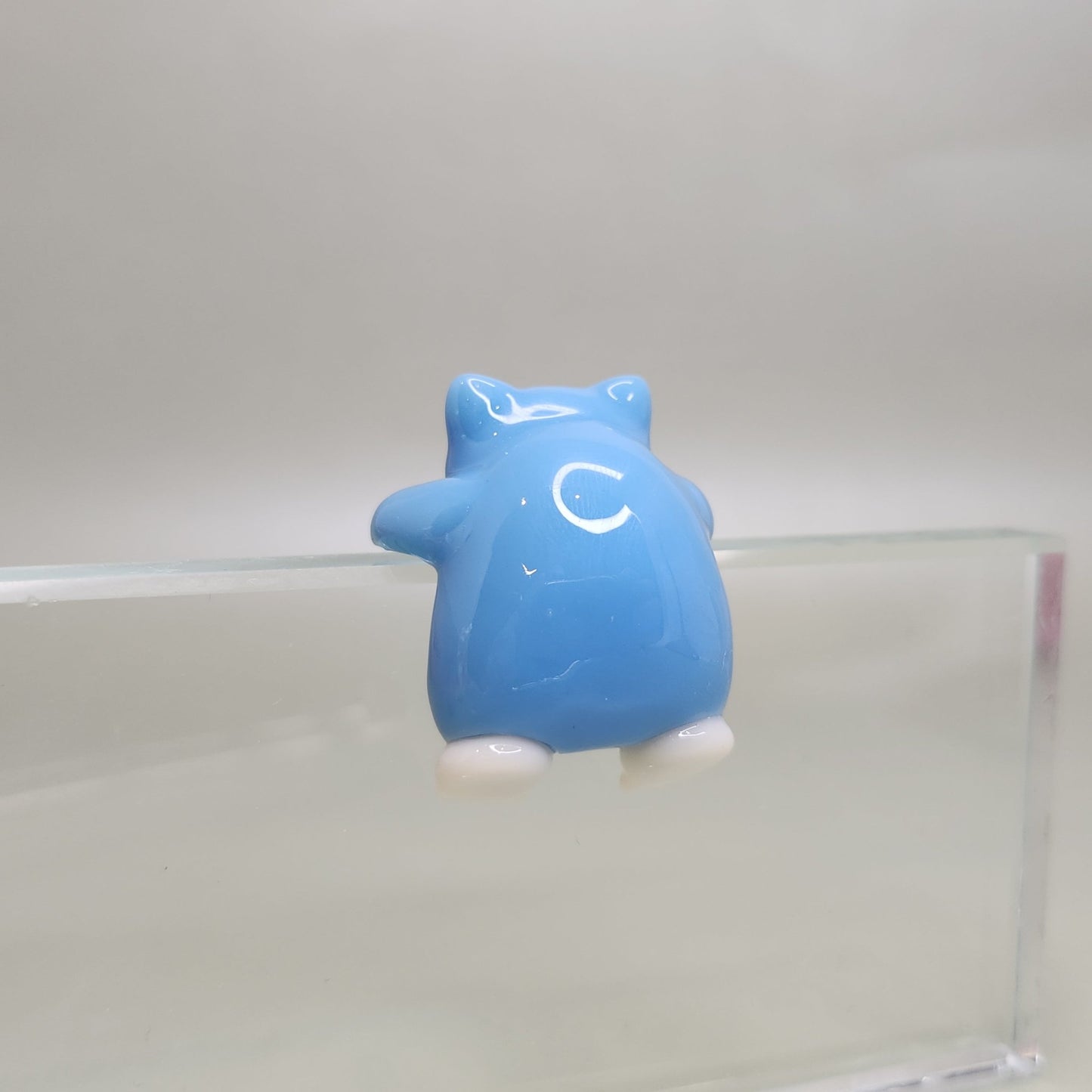 Snorlax Peeker / Hipper charm