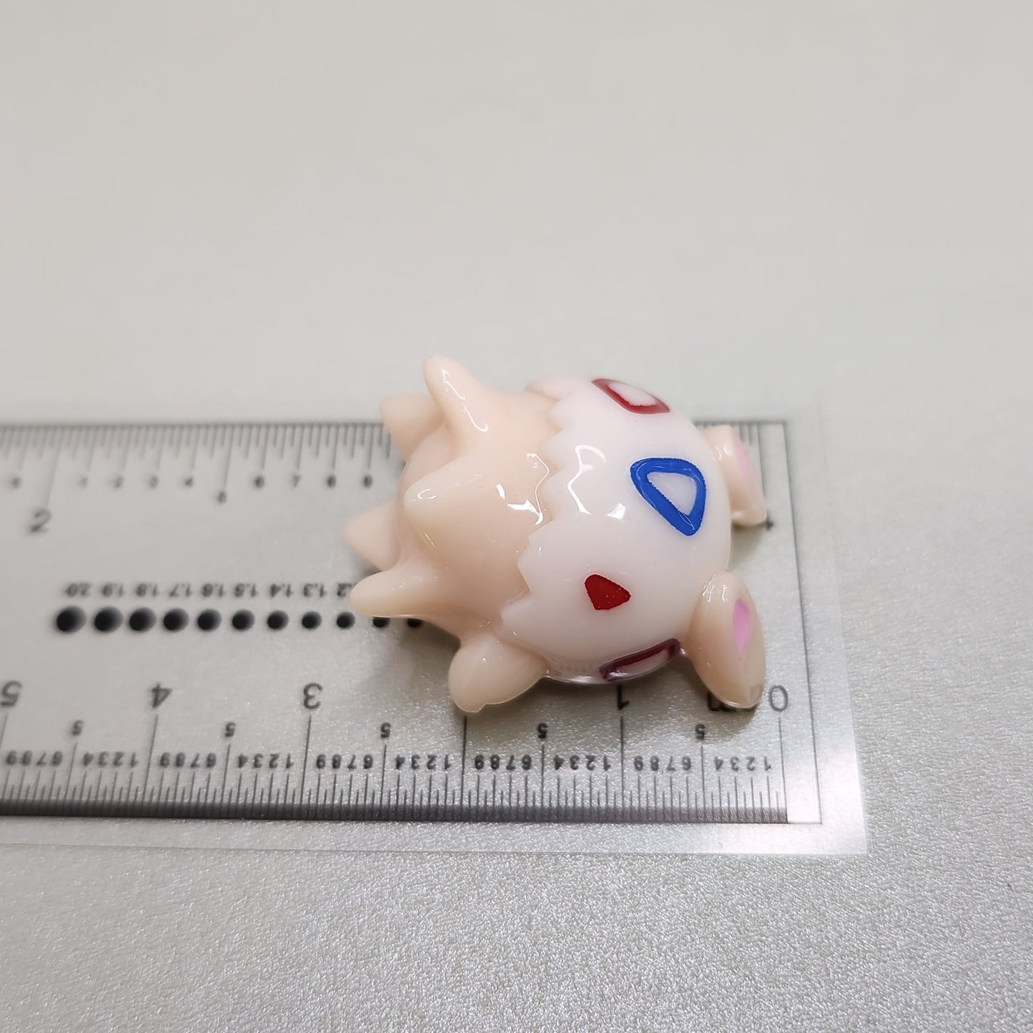 Togepi Peeker / Hipper charm