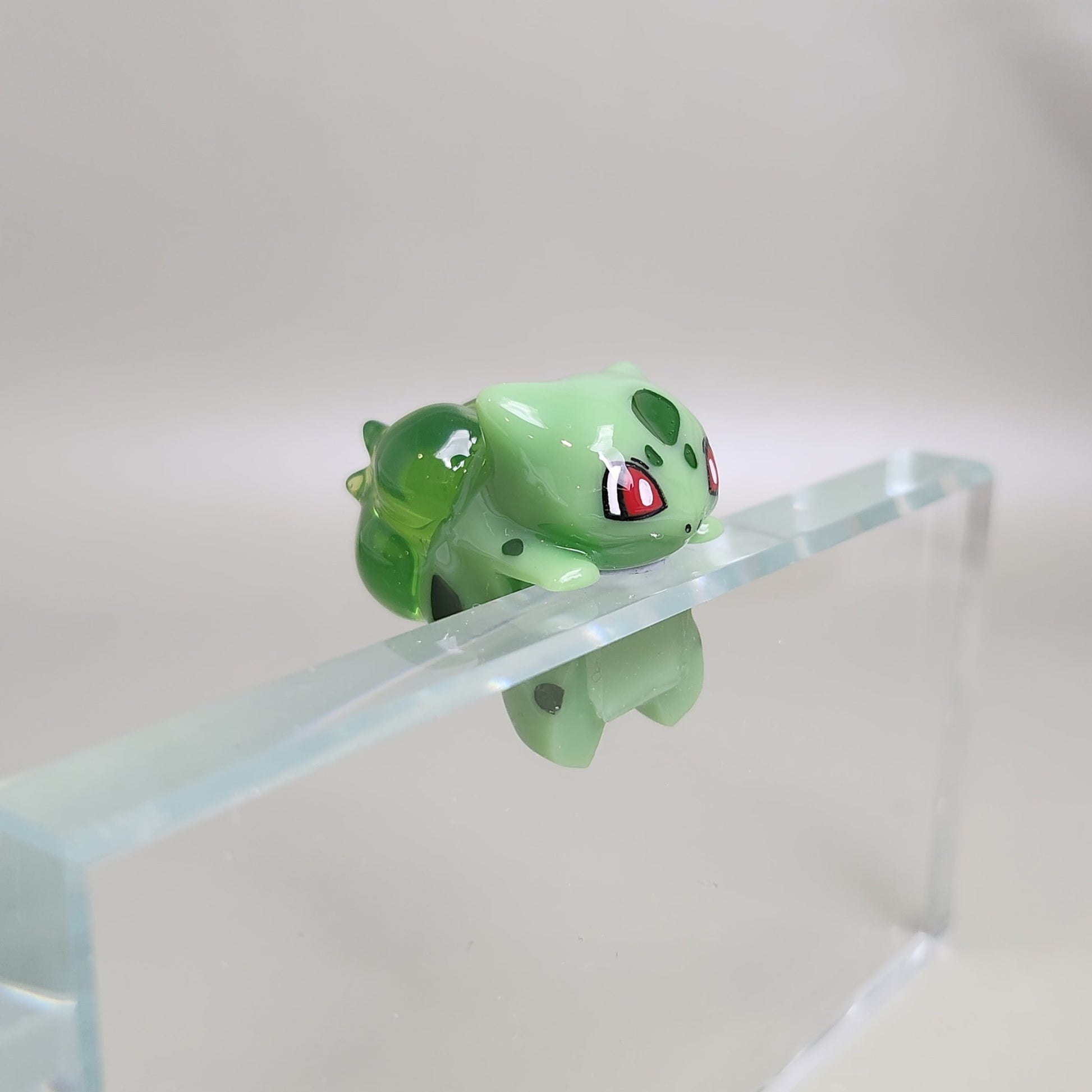 Bulbasaur Peeker / Hipper charm