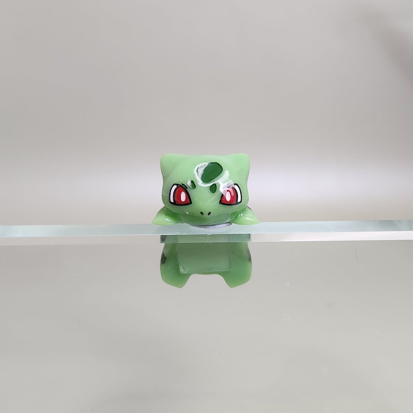Bulbasaur Peeker / Hipper charm