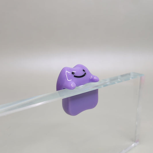 Ditto Peeker / Hipper charm