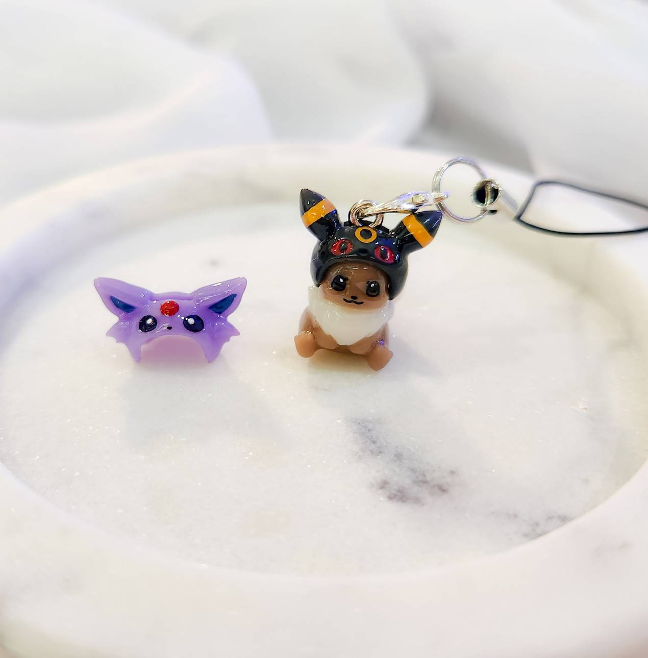 Eevee Eevolution Hat Charm (Espeon, Umbreon)