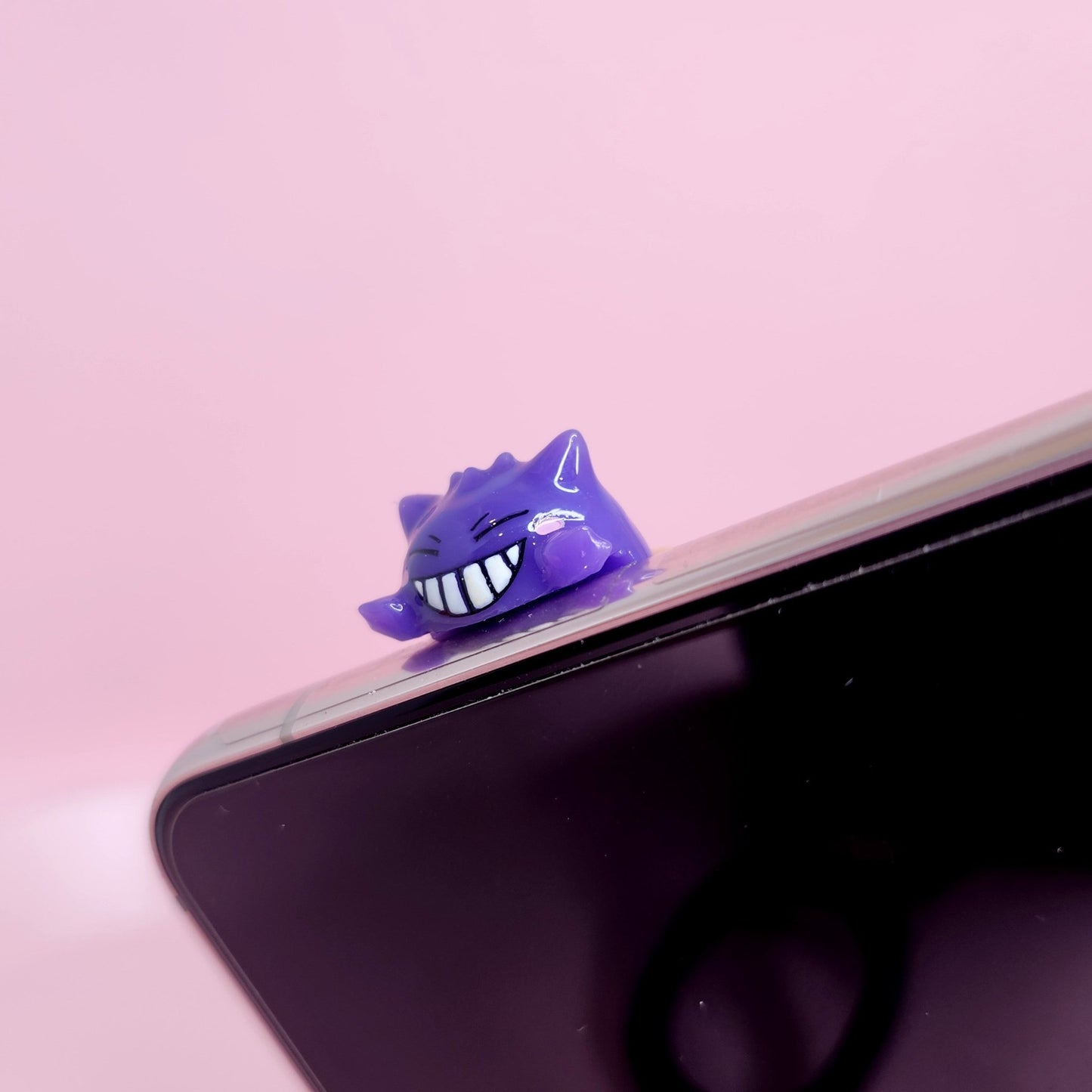 Gengar Peeker / Hipper charm