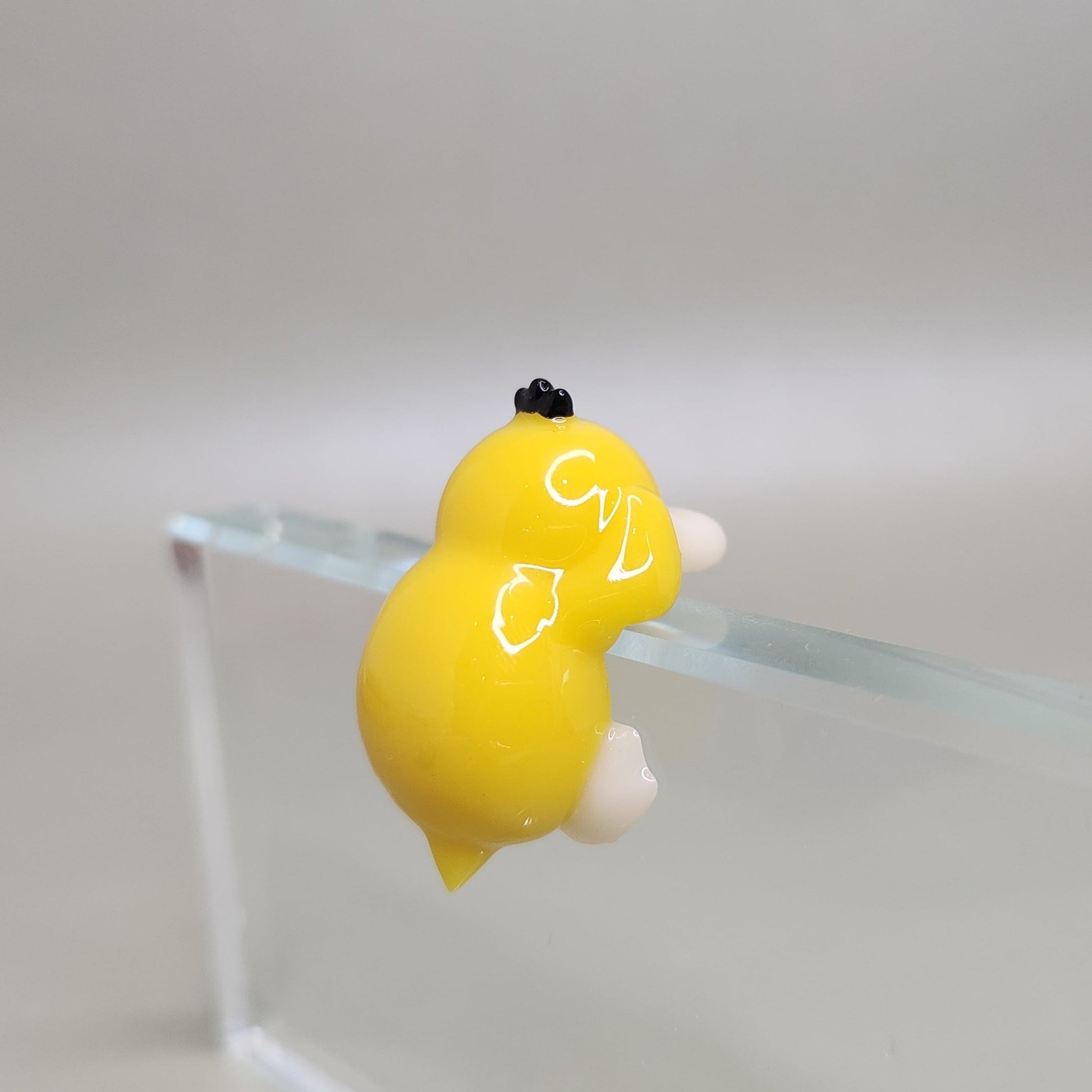 Psyduck Peeker / Hipper charm